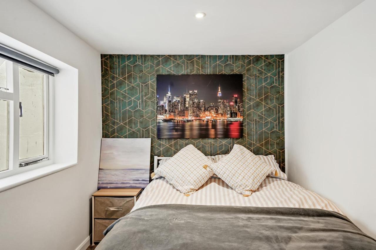 Modern One Bedroom Apartments In Brighton Bagian luar foto