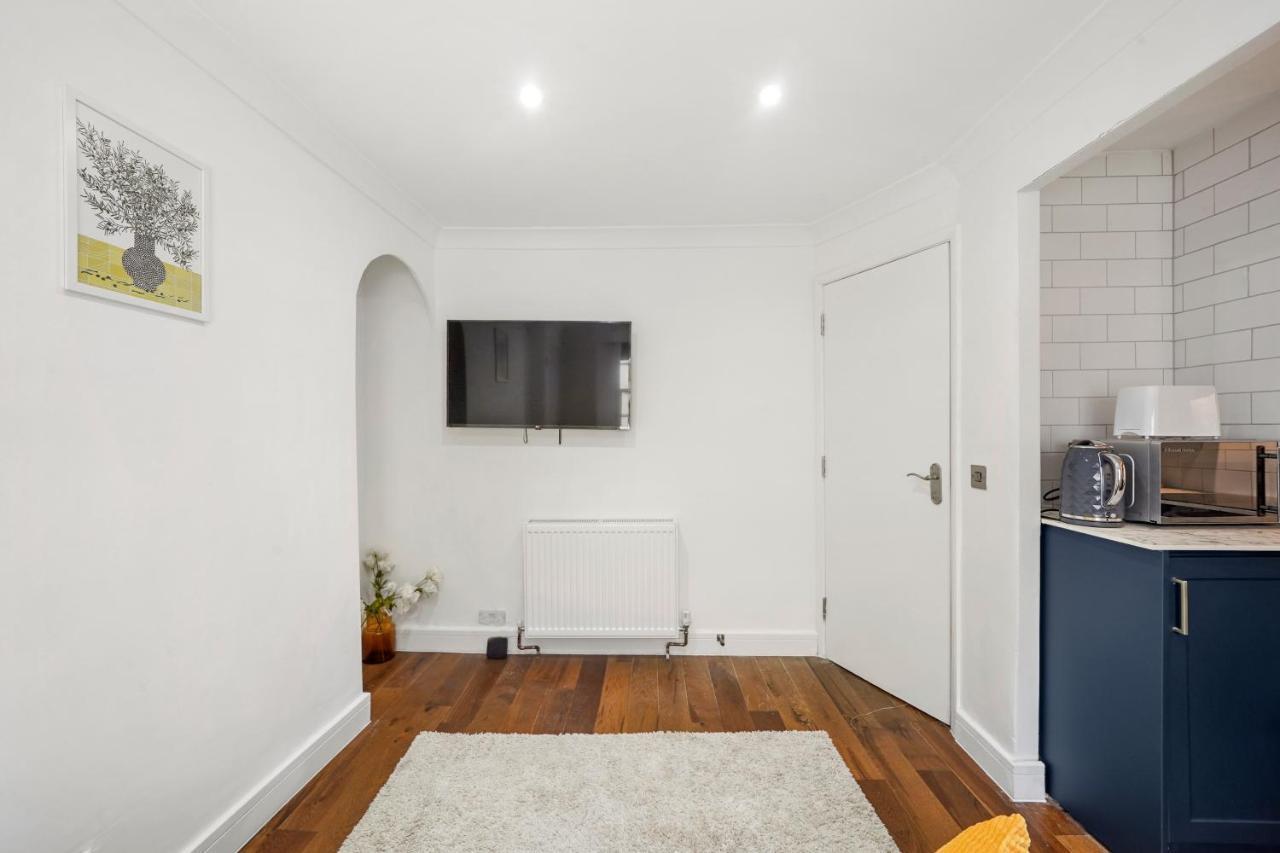 Modern One Bedroom Apartments In Brighton Bagian luar foto