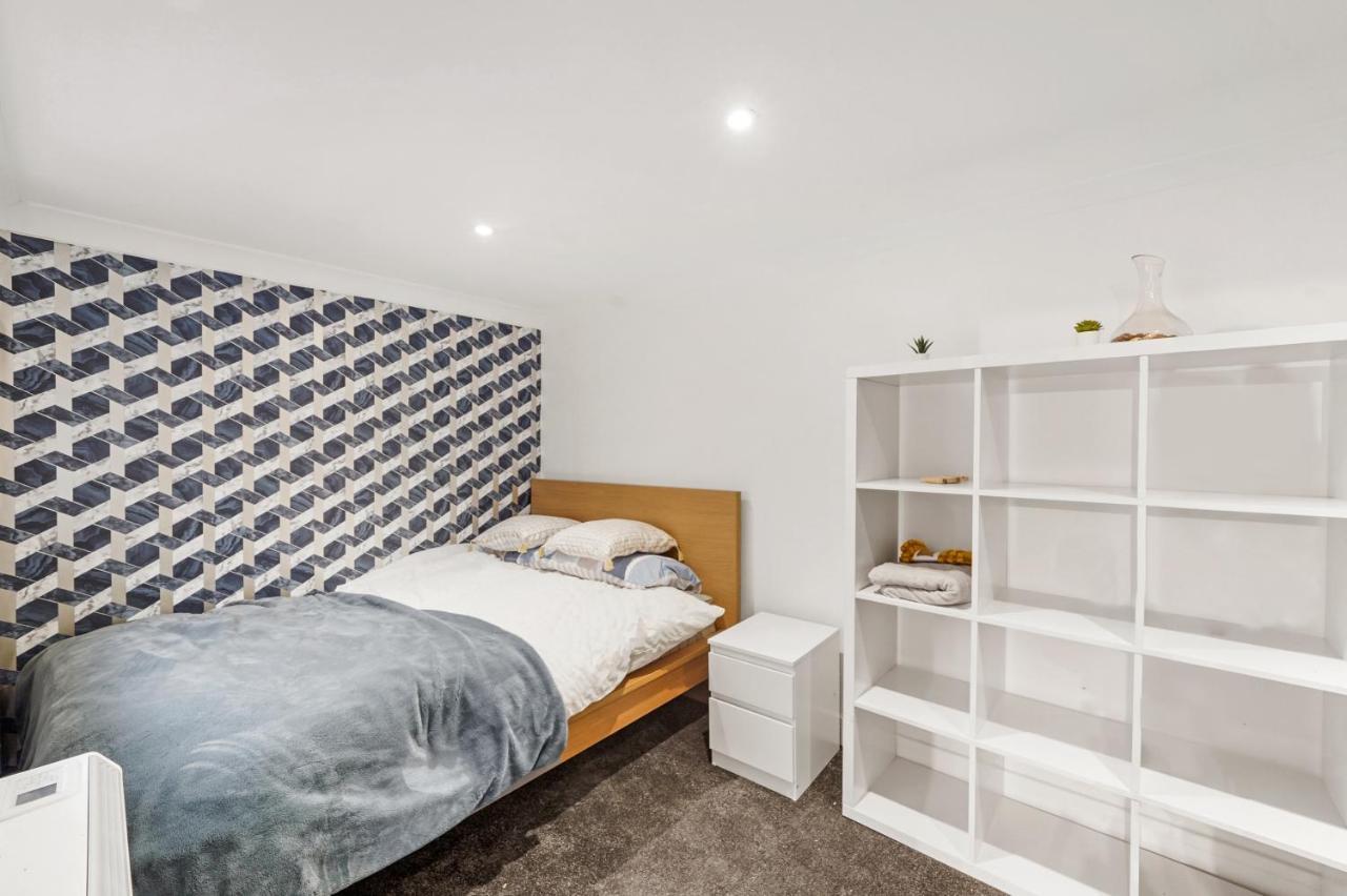 Modern One Bedroom Apartments In Brighton Bagian luar foto