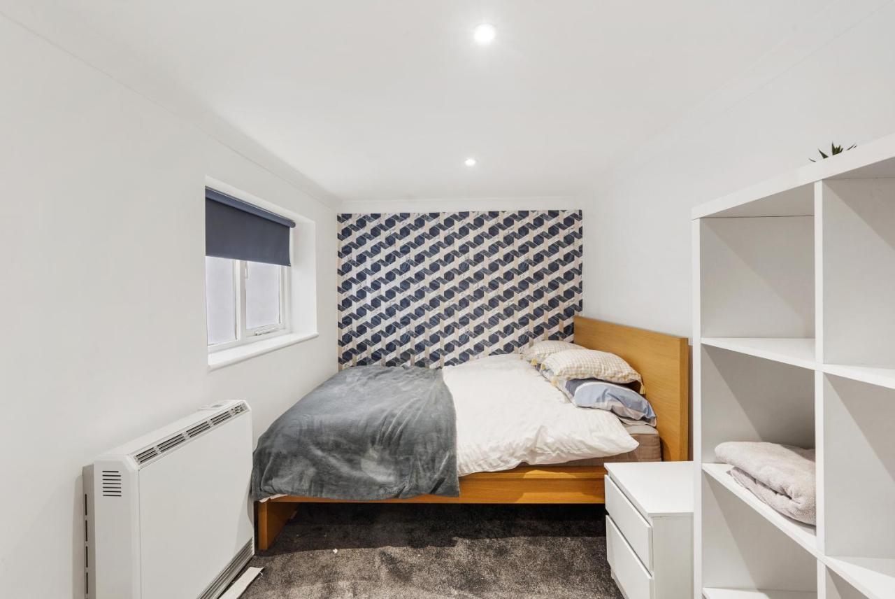 Modern One Bedroom Apartments In Brighton Bagian luar foto